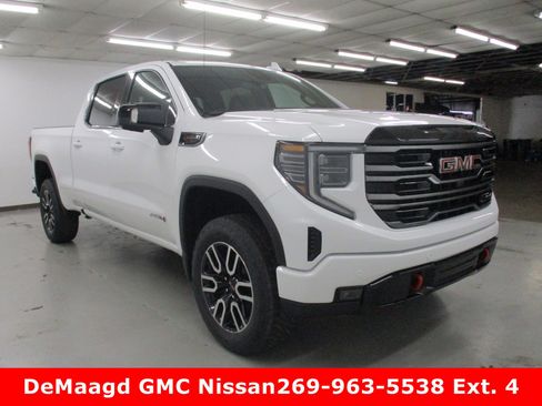 New 2026 GMC Sierra 1500 AT4 w/ AT4 Premium Package image 9
