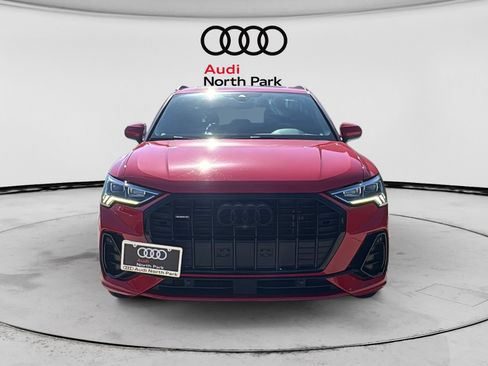 Used 2022 Audi Q3 2.0T Premium Plus w/ Premium Plus Package AWD/4WD image 2