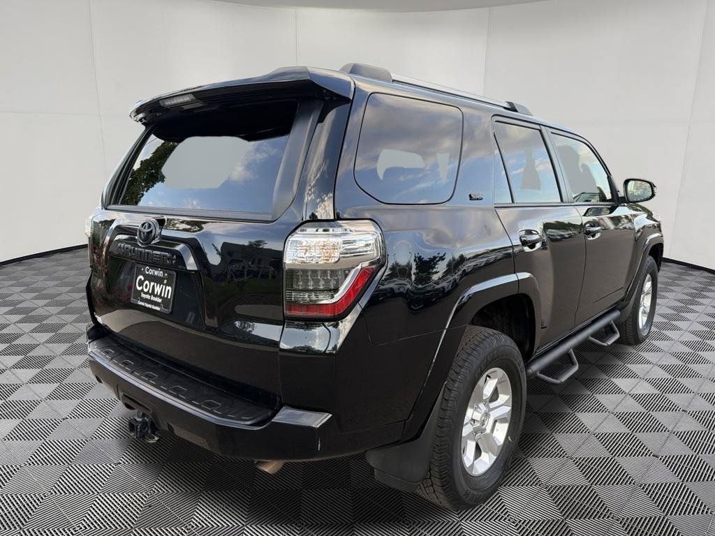 Used 2024 Toyota 4Runner SR5 Premium AWD/4WD image 8