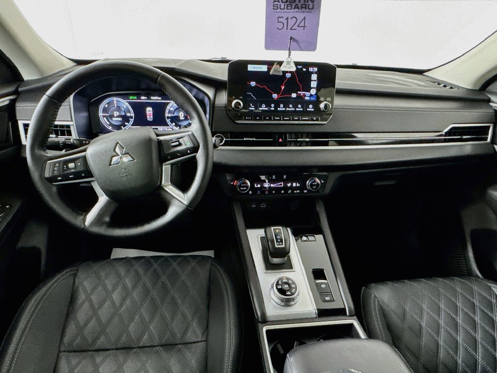 Used 2025 Mitsubishi Outlander 4WD Plug-In Hybrid image 27