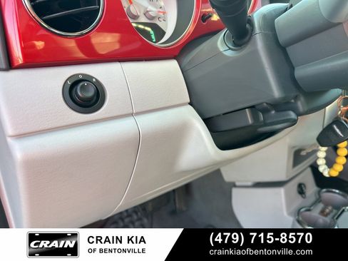 Used 2008 Chrysler PT Cruiser Limited image 15