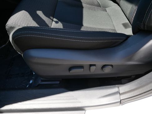 Used 2025 Subaru Outback Premium AWD/4WD image 20