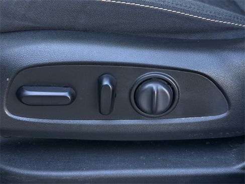 Certified 2021 Chevrolet Equinox LT image 27