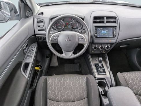 Used 2024 Mitsubishi Outlander Sport ES AWD/4WD image 15