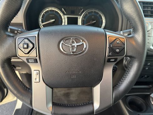 Used 2014 Toyota 4Runner Limited AWD/4WD image 34