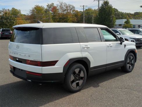 New 2026 Hyundai Santa Fe SE image 3