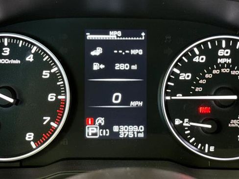 Certified 2025 Subaru Crosstrek 2.5i Premium AWD/4WD image 28