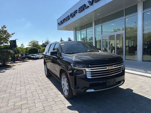 Used 2021 Chevrolet Tahoe High Country AWD/4WD image 2