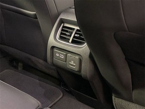 Certified 2021 Chevrolet Blazer RS w/ Enhanced Convenience Package image 28