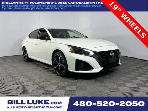 Used 2025 Nissan Altima 2.5 SR image 1