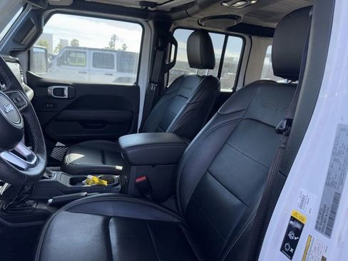 Used 2023 Jeep Wrangler Unlimited Sahara w/ Cold Weather Group image 8