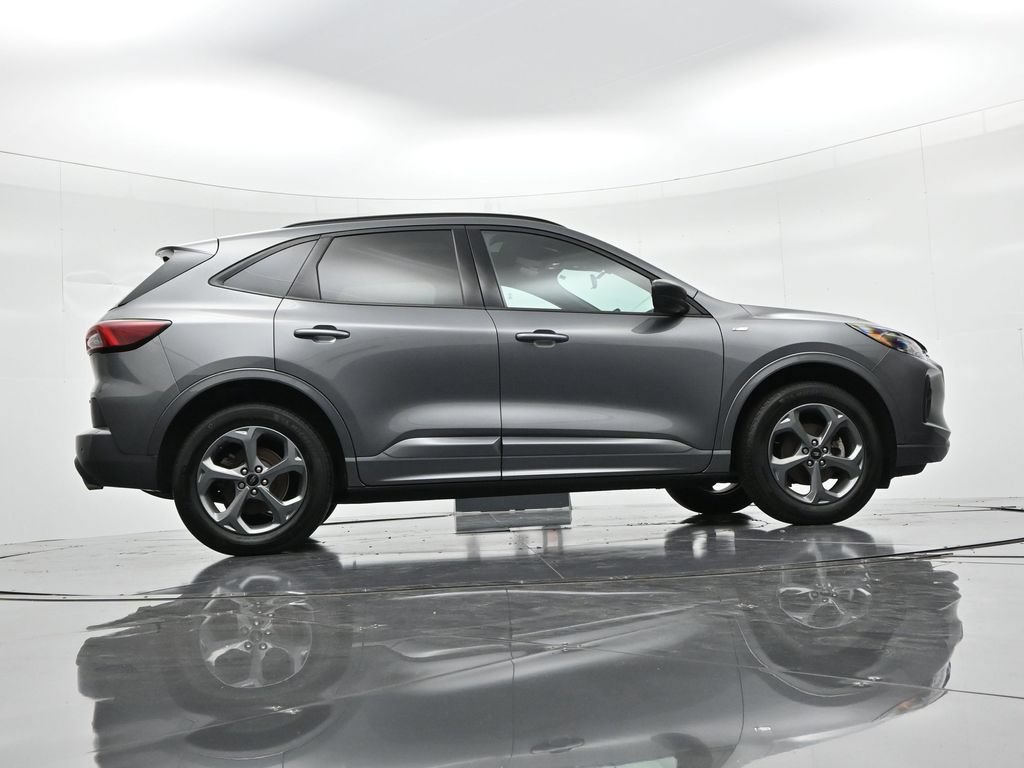Used 2024 Ford Escape ST-Line w/ Tech Pack #1 AWD/4WD image 22
