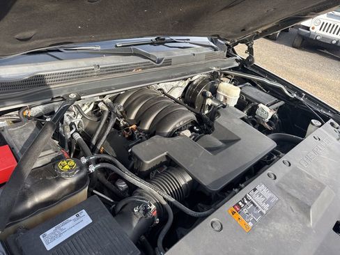 Used 2018 Chevrolet Tahoe LT image 45