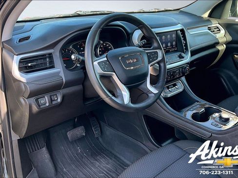 Certified 2023 GMC Acadia SLE w/ Driver Convenience Package image 13