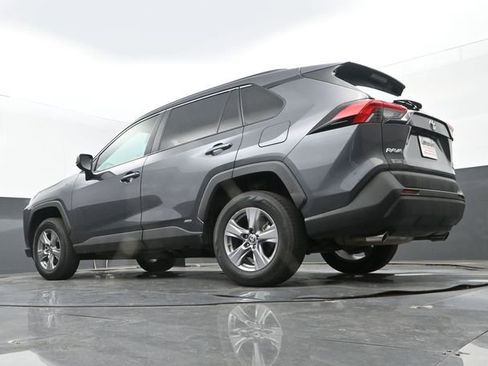 Used 2023 Toyota RAV4 LE AWD/4WD image 10