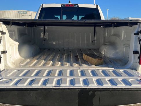 Used 2021 RAM 1500 Big Horn image 6