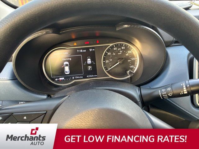 Used 2025 Nissan Versa SV FWD image 5