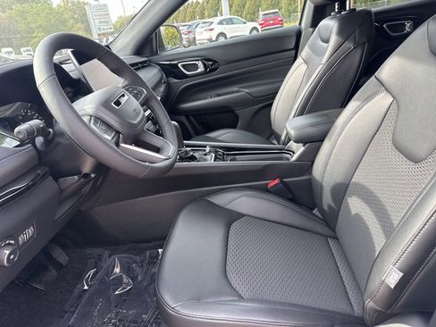 New 2026 Jeep Compass Latitude AWD/4WD image 7