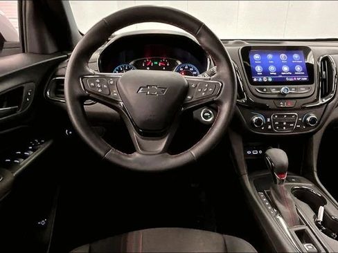 Used 2023 Chevrolet Equinox RS image 6
