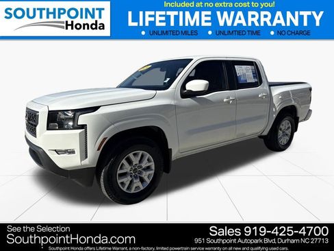 Used 2024 Nissan Frontier SV w/ SV Convenience Package image 3