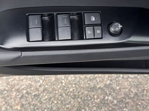 Used 2025 Toyota Camry LE image 16