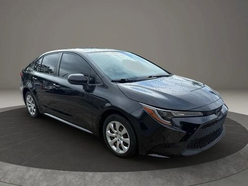 Used 2021 Toyota Corolla LE image 7