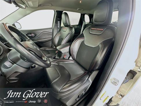 Used 2019 Jeep Cherokee Trailhawk w/ Trailer Tow Group image 23