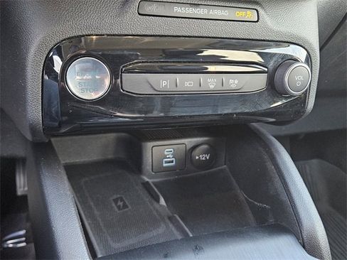Used 2023 Ford Escape Platinum image 25