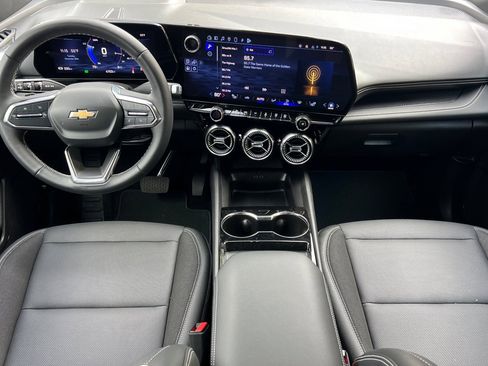 Used 2024 Chevrolet Blazer EV LT image 13