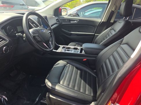 Used 2023 Ford Edge SEL image 3