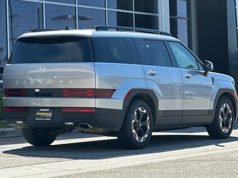 Used 2026 Hyundai Santa Fe SEL AWD/4WD image 4