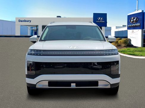 New 2026 Hyundai Ioniq 9 S image 12