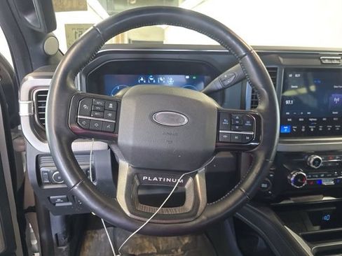 Used 2025 Ford F450 Platinum w/ FX4 Off-Road Package AWD/4WD image 9