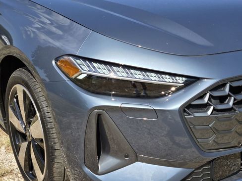 New 2025 Audi A5 2.0T Prestige image 9