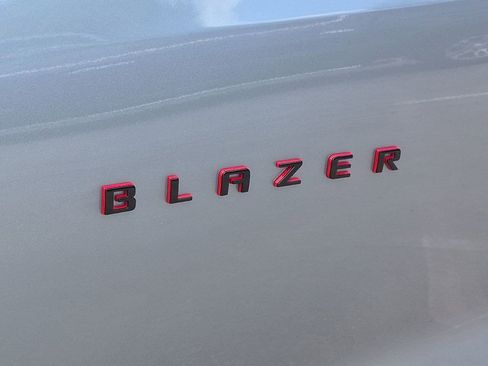Used 2025 Chevrolet Blazer LT w/ Redline Edition FWD image 6