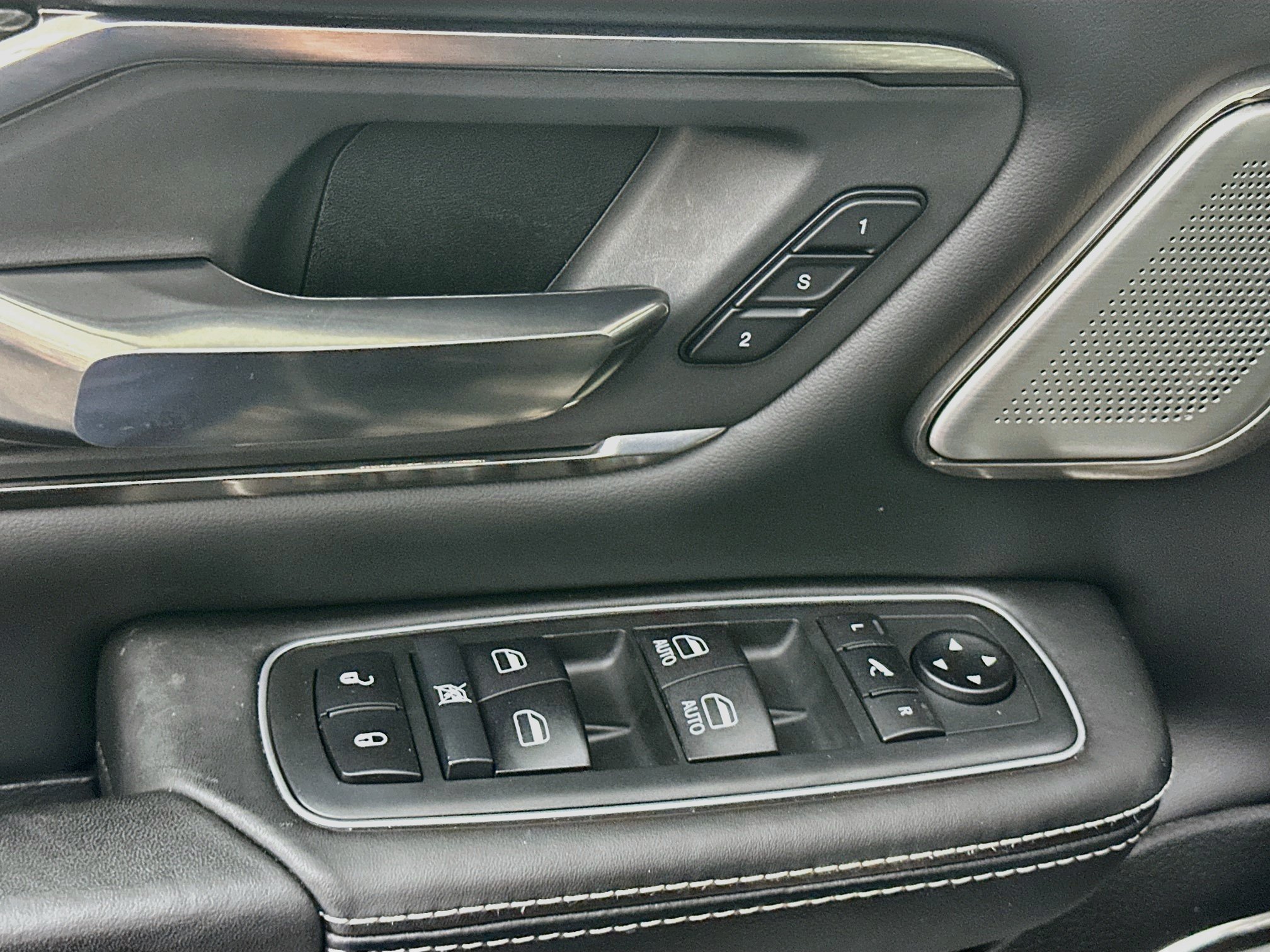 Used 2020 RAM 1500 Limited RWD image 15