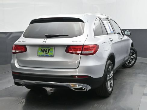 Used 2017 Mercedes-Benz GLC 300 4MATIC image 28
