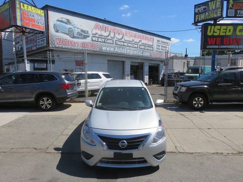Used 2019 Nissan Versa S Plus FWD image 6