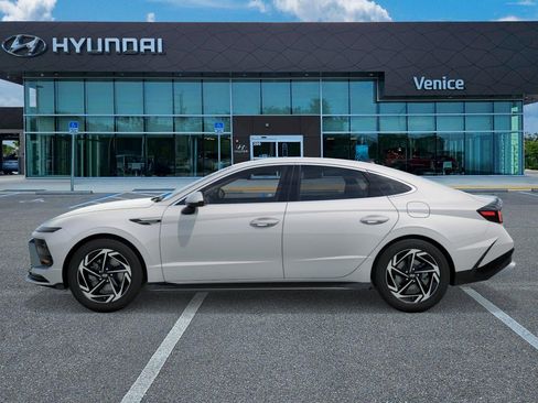 New 2026 Hyundai Sonata SEL FWD image 3