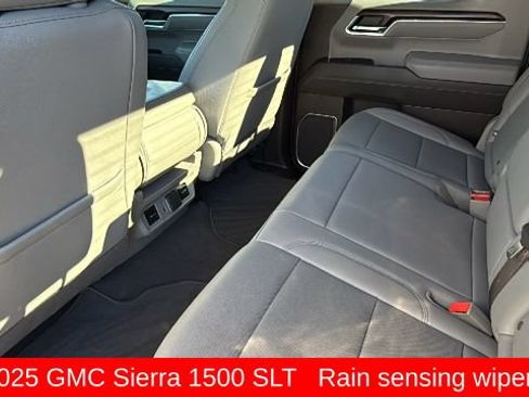 Used 2025 GMC Sierra 1500 SLT AWD/4WD image 24