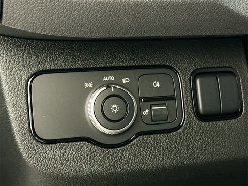 Certified 2025 Mercedes-Benz Sprinter 2500 image 11