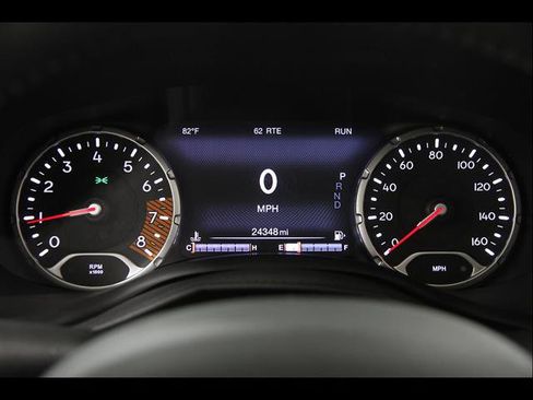 Used 2023 Jeep Renegade Limited w/ Sun/Sound Group AWD/4WD image 8