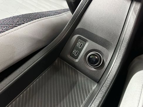 Certified 2025 MINI Cooper 2-Door Hardtop image 22