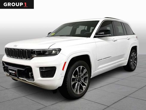 Used 2025 Jeep Grand Cherokee Overland w/ Trailer Tow Package image 1