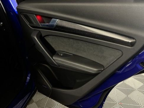 Used 2022 Audi SQ5 Premium Plus w/ Premium Plus Package image 32