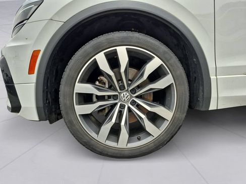 Used 2021 Volkswagen Tiguan SEL Premium R-Line AWD/4WD image 9