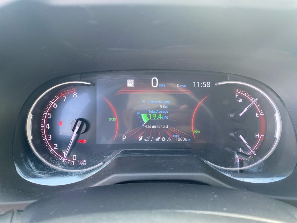 Used 2024 Toyota RAV4 XLE w/ Convenience Package FWD image 21