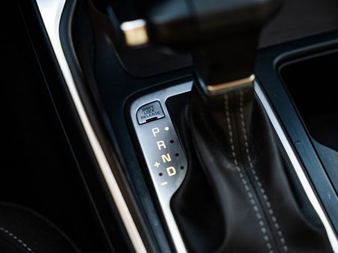 Used 2025 Kia Sorento LX image 30