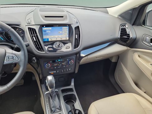 Used 2018 Ford Escape Titanium FWD image 16