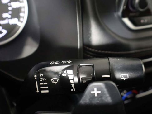 Used 2023 Nissan Rogue SV image 35